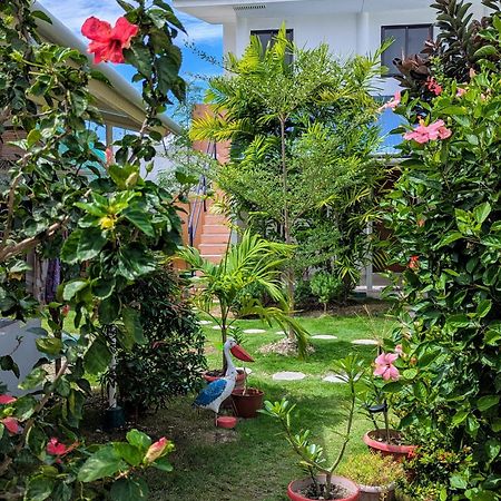 Astillo'S Guest Houses 몰볼 외부 사진