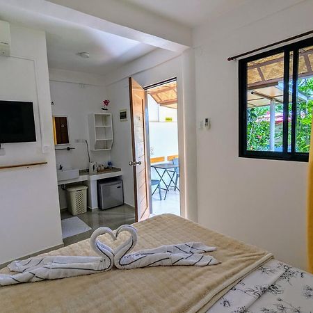 Astillo'S Guest Houses 몰볼 외부 사진
