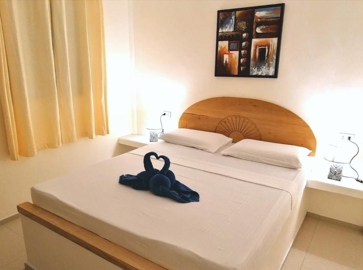 Astillo'S Guest Houses 몰볼 객실 사진